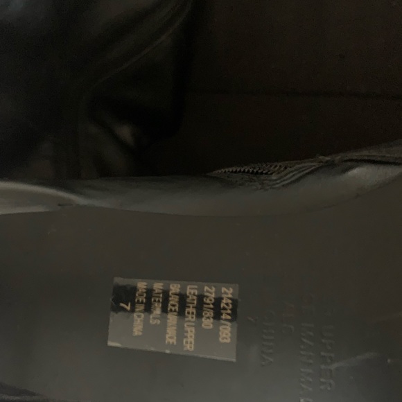 Black Leather thigh high boots - Picture 4 of 5